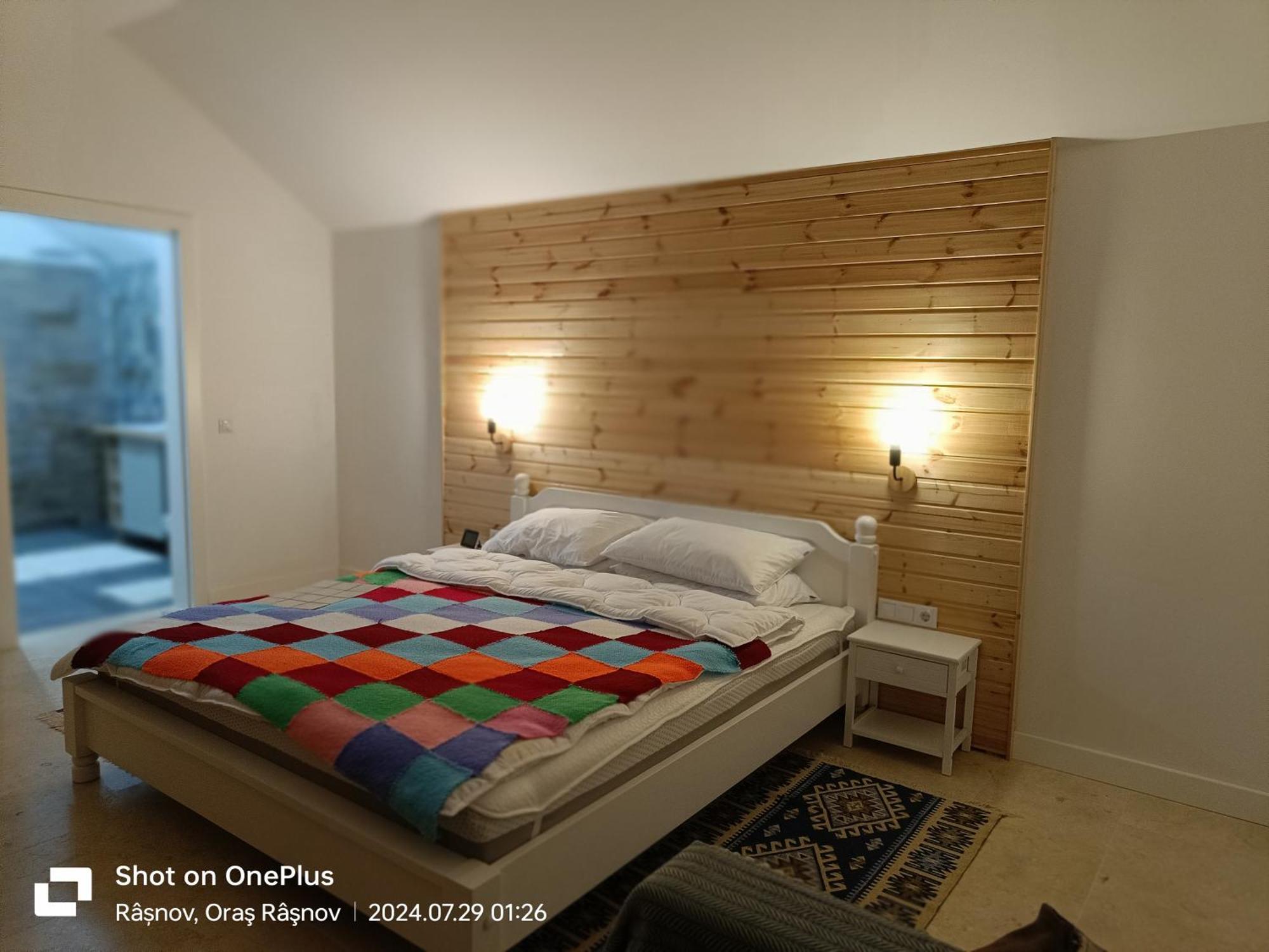 Imperfect House Hotell Rîşnov Eksteriør bilde